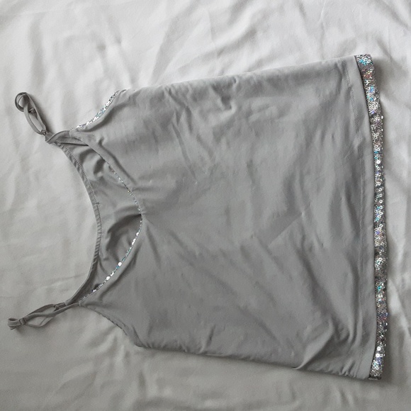 Spaghetti strap top - Picture 3 of 6